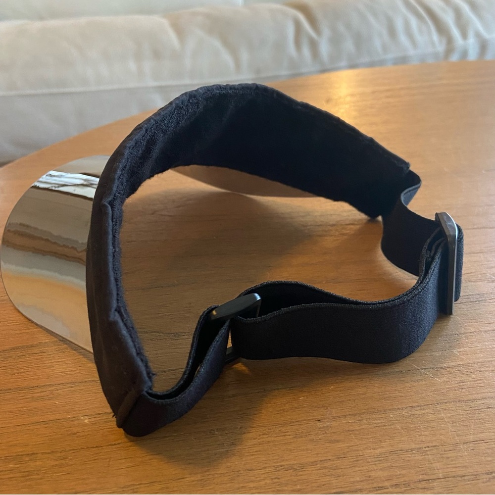 ALO Yoga Airlift Solar Visor black - Picture 4 of 6